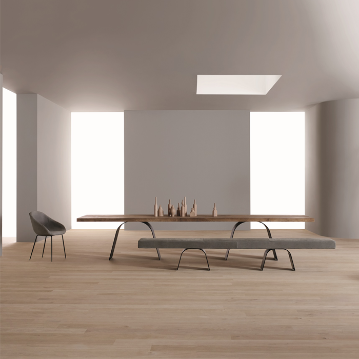 Desco table