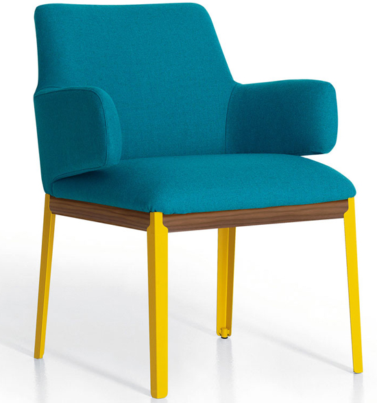 HUG SMALL SIDE CHAIR