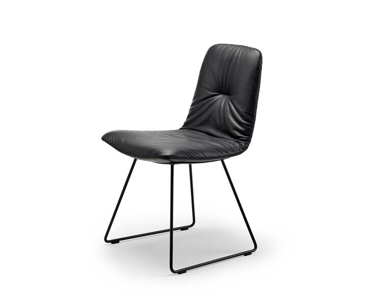 Leya chair