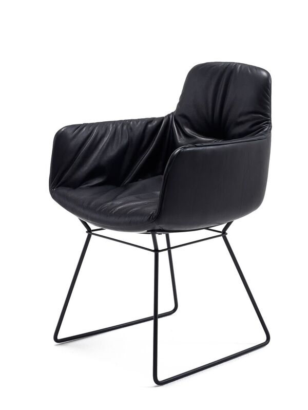 Leya armchair high